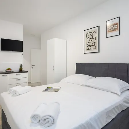 Providenca - Beachfront Daire Makarska