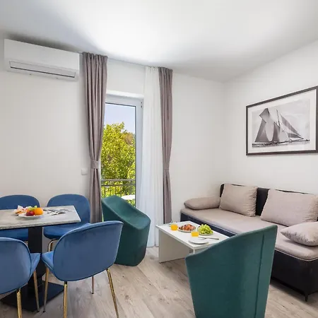 Providenca - Beachfront Apartment
