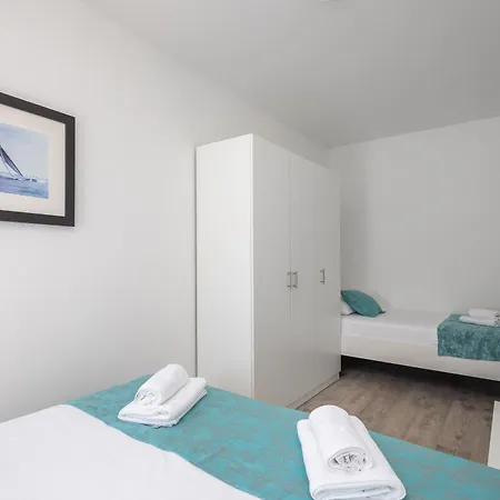 Daire Providenca - Beachfront Makarska