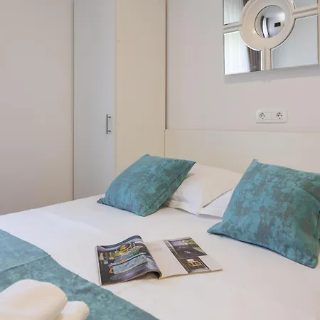 Providenca - Beachfront Daire *