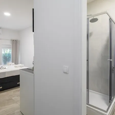Providenca - Beachfront شقة ماكارسكا